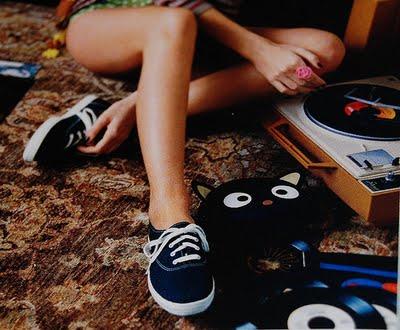 Mademoiselle loves Vinyls  //