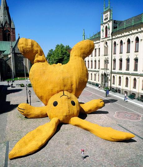 Big Yellow Rabbit by Florentijn Hofman
