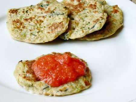 Blinis de maïs aux courgettes Blini courgette sauce crue