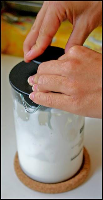 Un cappuccino à la cannelle : l'occasion de tester le mousseur à lait !