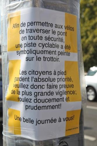 Une vraie fausse piste cyclable sur le pont du Mont-Blanc! 20110829_9759-ssssss1111.jpg
