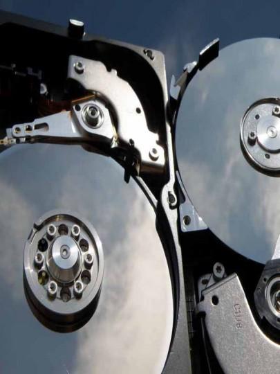 hard drive crash data recovery 405x540 Un stockage de 120 Petaoctets chez IBM !