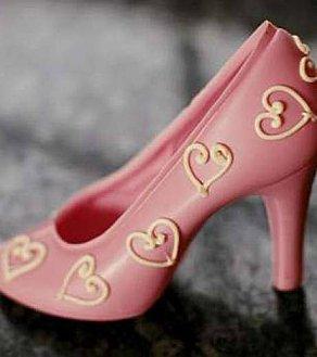 une-chaussure-au-chocolat-de-la-ligne-choc-chic-shoes_29223.jpg