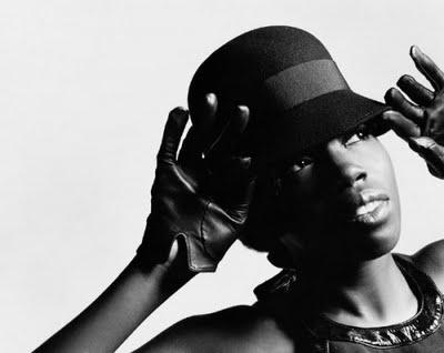 Estelle feat. Swizz Beatz, Busta Rhymes & Jadakiss – Break My Heart (Remix)