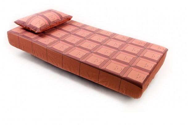 Chocolate-Bar-Bed-Toppings-2-610x406.jpg