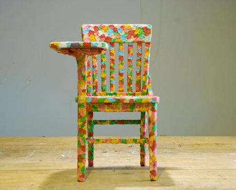 Chaise chewing gum par Melissa Harris Chaise chewing gum par Melissa Harris