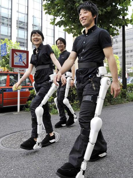 hexosquelette Une jolie solution pour le déplacement des personnes paralysées