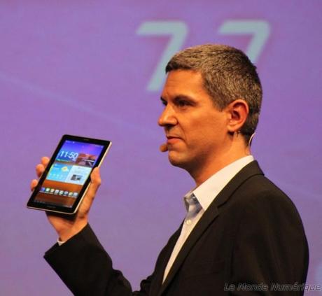 IFA 2011 : Samsung lance une nouvelle tablette Galaxy Tab 7.7 sous Android 3.2 avec un écran Super Amoled Plus