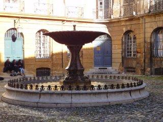 2010-04-AixEnProvence-FontaineAlbertas-1