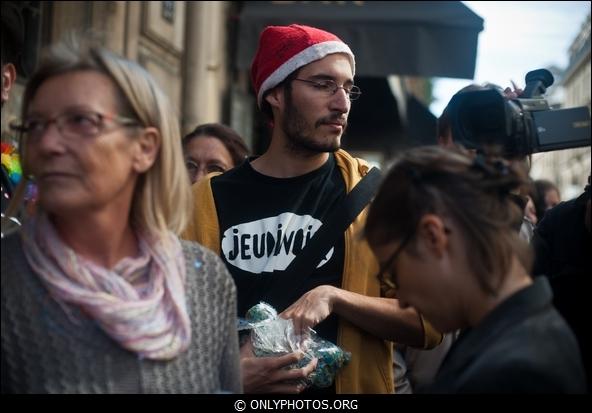 jeudi-noir-foncia-paris-010