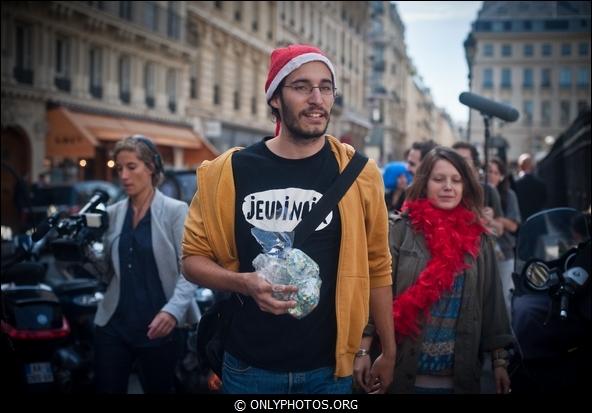 jeudi-noir-foncia-paris-012