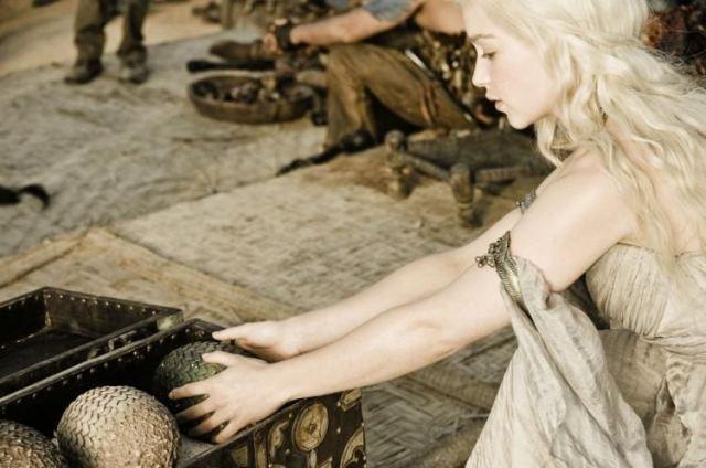 La saga « Trône de Fer: Game of Thrones », les tomes vs. la série TV