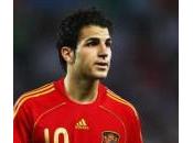Fabregas encense Iniesta