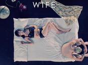 Trophy Wife présente