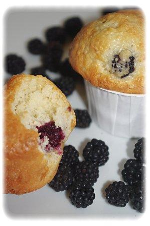 Muffins-a-la-vanille-et-aux-mures.jpg
