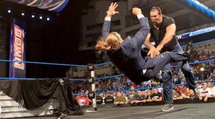 L'agression de Kevin Nash sur Triple H lors du Super Smackdown du 30/08/2011