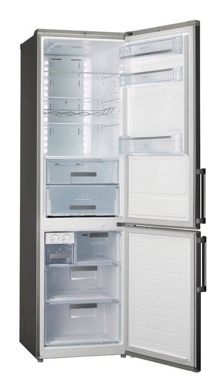 Two-Door_Bottom_Freezer_-_Inside LG
