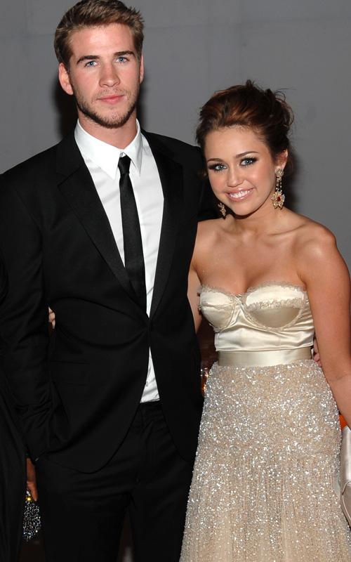 iLINK: Miley CYRUS et Liam HEMSWORTH ne Sont pas En COUPLE?