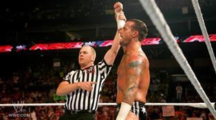 CM Punk se venge de son agression en battant R-Truth lors du Raw du 05/09/2011