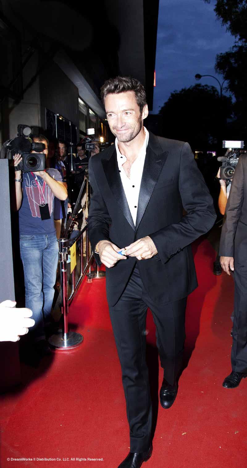 Real Steel : Hugh Jackman boxe Paris !