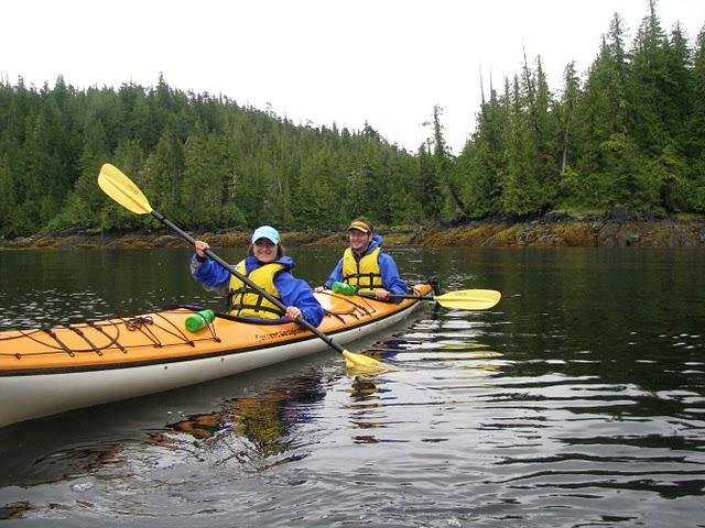 Croisière en Alaska: Se Sentir Petit Depuis un Kayak de Mer