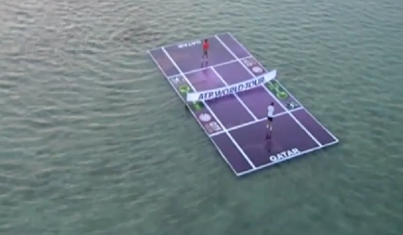 Federer et Nadal jouent sur l'eau