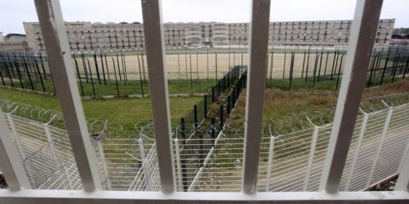 Prison: Nicolas Sarkozy promet la schlag pour tous après 2012