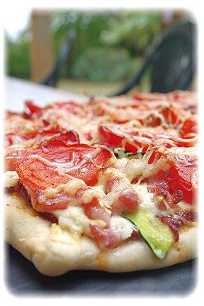Pizza-lardons-courgettes.jpg