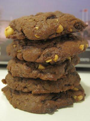 Biscuits: CoOkies façon Snickers: Chocolats au lait et noir, cacahuètes salées