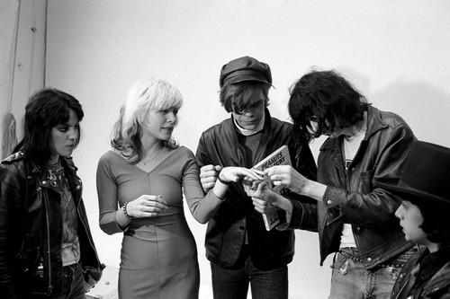 Joan-Jett--Debbie-Harry--David-Johansen-and-Joey-Ramone.jpeg
