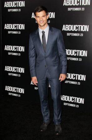 Taylor_Lautner_Premiere_Lionsgate_Films_Abduction_1ycna9xedKGl.jpg