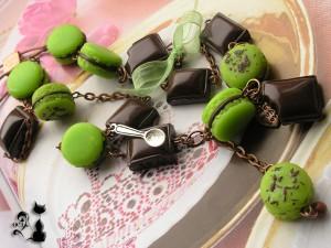 Sautoir-macarons-et-chocolats