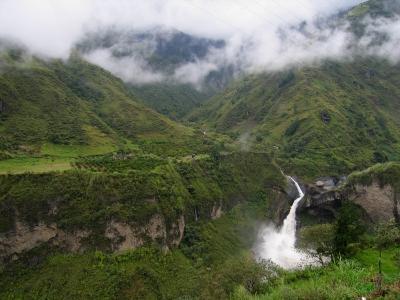 r equateur cascade rando trekking Bonne résolution : se mettre au vert