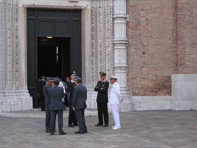 Mercredi 14 septembre, Procession de l'Exaltation de la Sainte Croix.