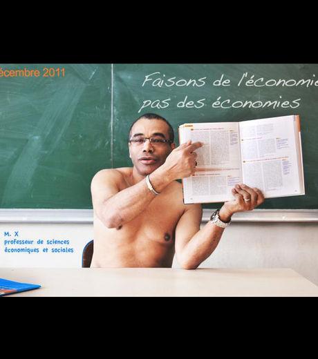 Profs nus pour education en danger