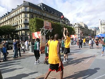 Basket : la NBA à l'Hôtel de Ville de Paris