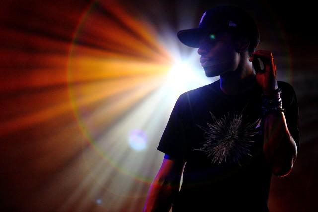 Vidéo : Le nouveau single de José James - Trouble live