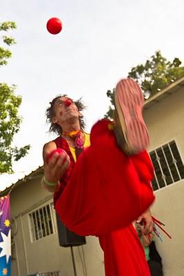 Des ONG qui font rire