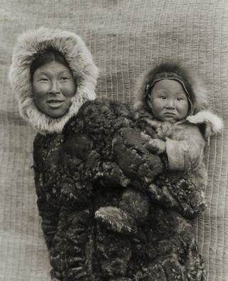 Woman-and-child-Nunivak-Island-Alaska.-1929.-Photo-Edward-S.-Curtis