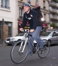 medium_coursier_velo.jpg