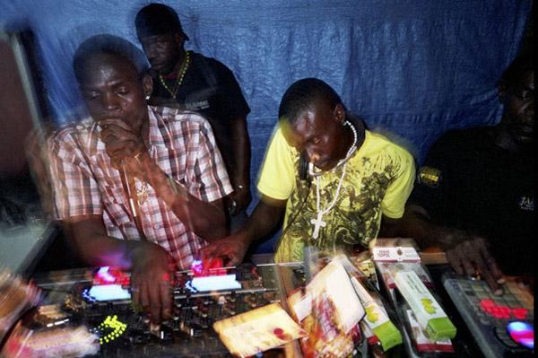 Boogie weekly artworks