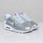 nike wmns air max 90 metallic silver 2 570x570 150x150 Nike WMNS Air Max 90 Metallic Silver 