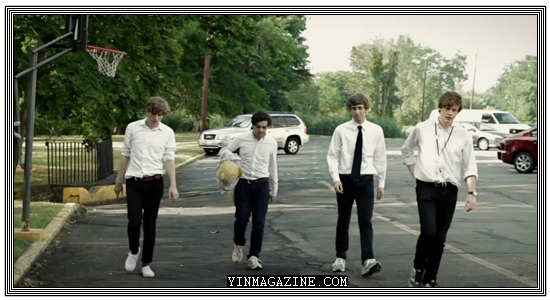 Big Troubles – Sad Girls [Video]