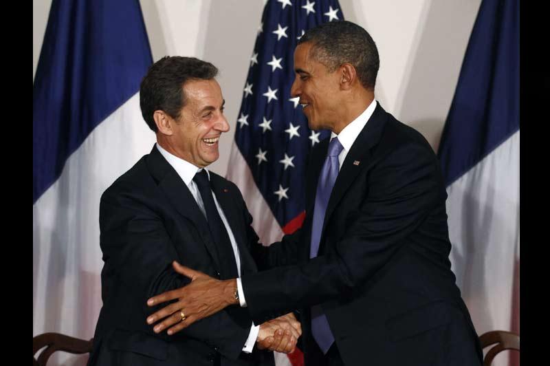 <b></div>Rendez-vous</b>. La question palestinienne est en passe de connaître un moment de vérité. Les présidents français et américain sont tous deux intervenus mercredi devant l'Assemblée générale de l'ONU à New-York à ce sujet et des divergences entre le Vieux continent et l'Amérique sont apparues au grand jour. Alors qu'il avait déclaré soutenir la création d'un Etat palestinien, Barack Obama est aujourd'hui acculé à s'opposer à cette initiative. Nicolas Sarkozy a défendu une position sensiblement différente, critiquant de manière à peine voilée l'intransigeance américaine. Le président français a proposé un «statut intermédiaire d'État observateur» pour la Palestine à l'ONU, invitant Israéliens et Palestiniens à faire des «compromis» pour parvenir à un accord de paix «définitif» d'ici un an. 