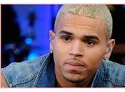 Chris Brown serait bisexuel