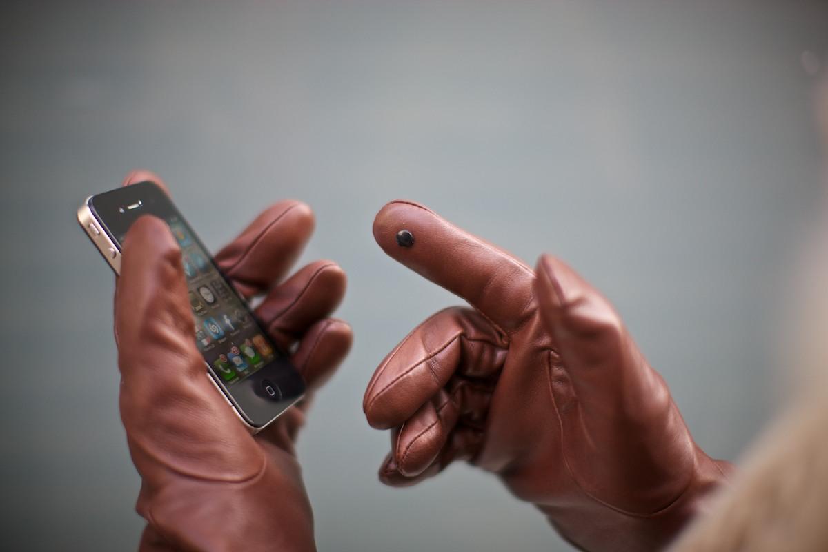 Glovetip : Décrochez votre téléphone sans enlever vos gants.