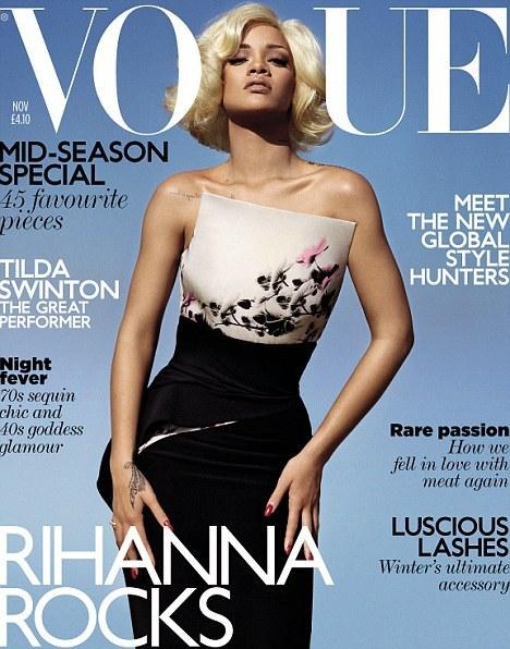 C’est une Rihanna blonde qui pose pour Vogue
