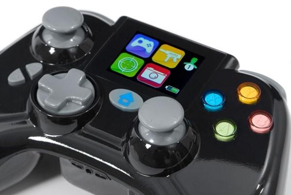 datel Turbofire EVO  Datel dévoile un pad Xbox 360 doté d’un écran LCD