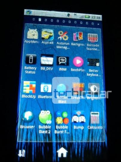 bbm android 405x540 Un aperçu de BBM sous Android ?