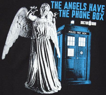 DRWHO009 LG1 gnd Le docteur et les anges, en un tee shirt